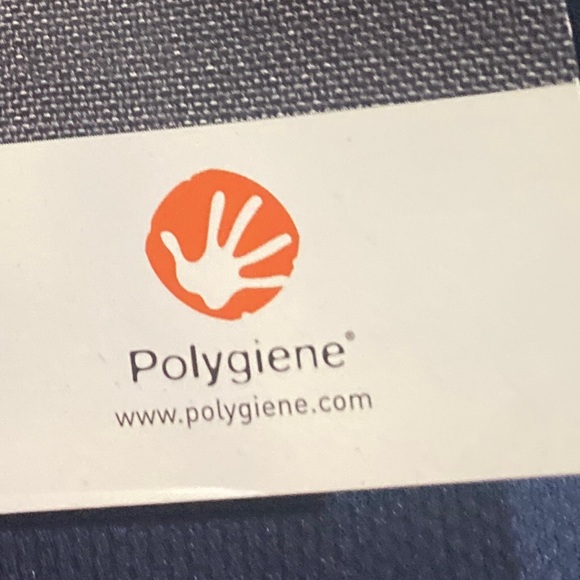 Women's Official Red Bull Athletes Only Performance Tee Shirt. - Picture 12 of 16